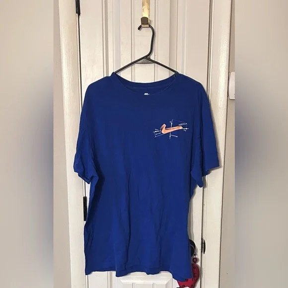 Nike shirt - Picture 1 of 2